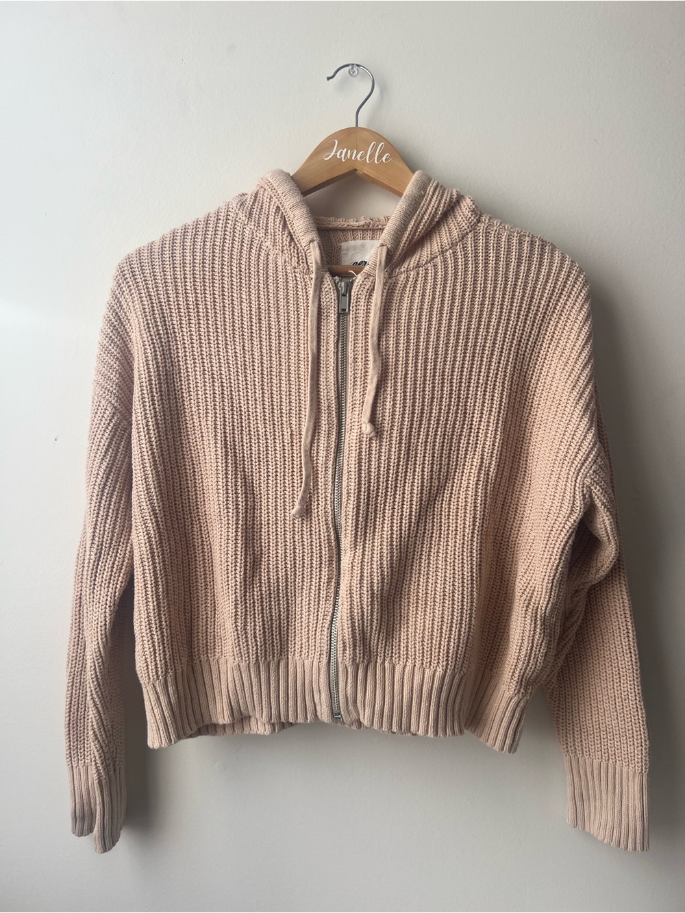 aerie Zip Hoodie Sweater in Beige/Cream (MEASUREMENTS IN DESCRIPTION👇🏼)